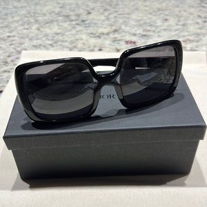 House of Harlow Large Sunglasses